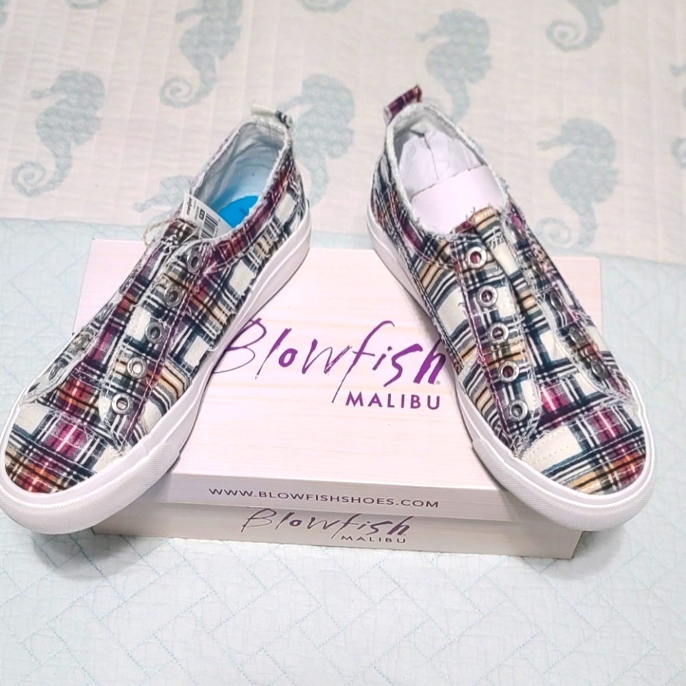 Blowfish Malibu Cream Ivy League Plaid Sneakers,  Size 8.5, NIB